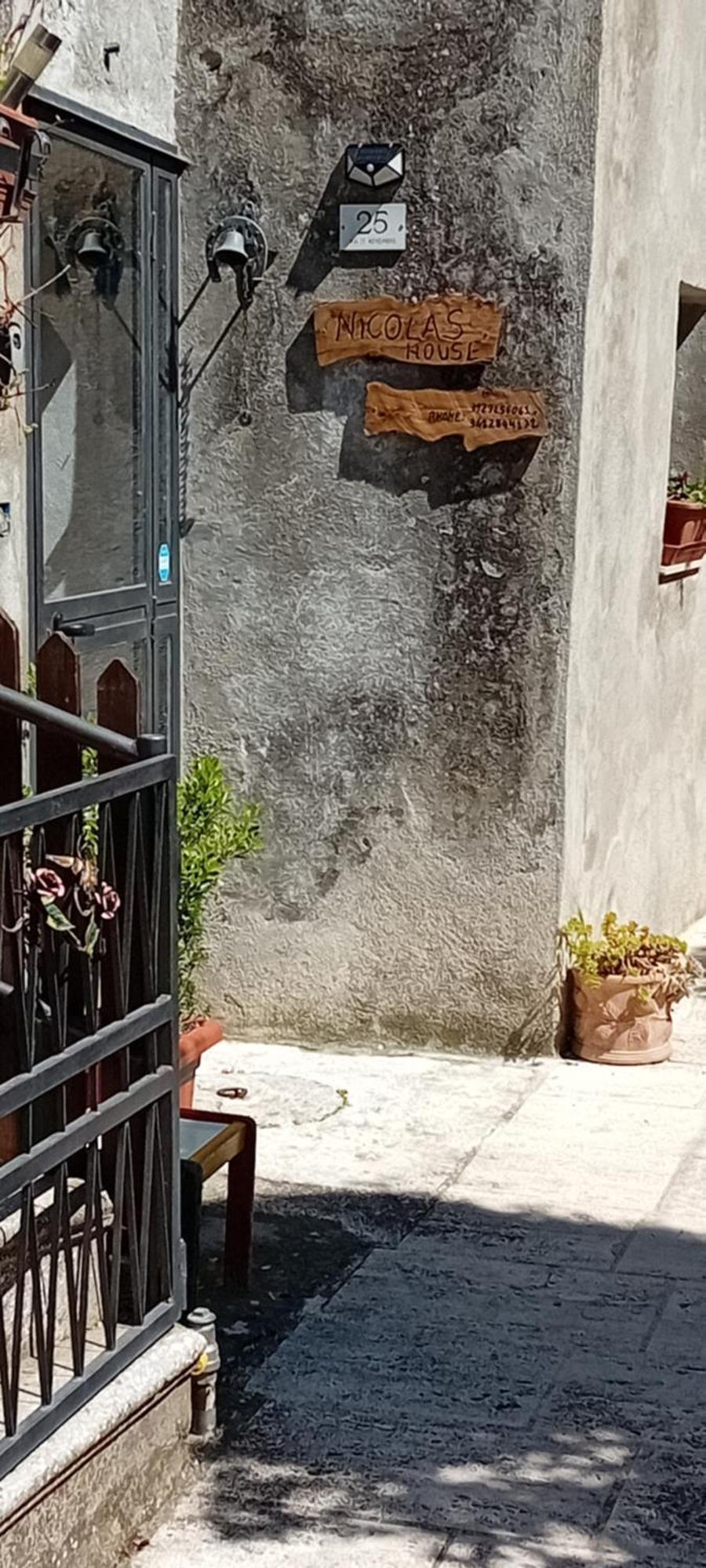 Nicolas House Campiglia dʼOrcia Exterior foto
